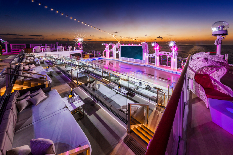 Zouk海灘派對俱樂部